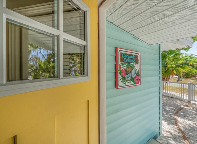 932 HIGHLAND AVENUE, Dunedin, FL 34698