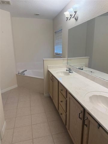 4025 NE 14TH COURT, Ocala, FL 34479