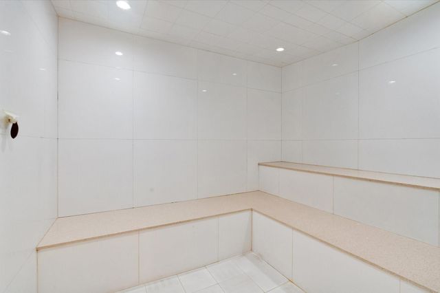 2821 N Ocean Blvd 902S, Fort Lauderdale, FL 33308