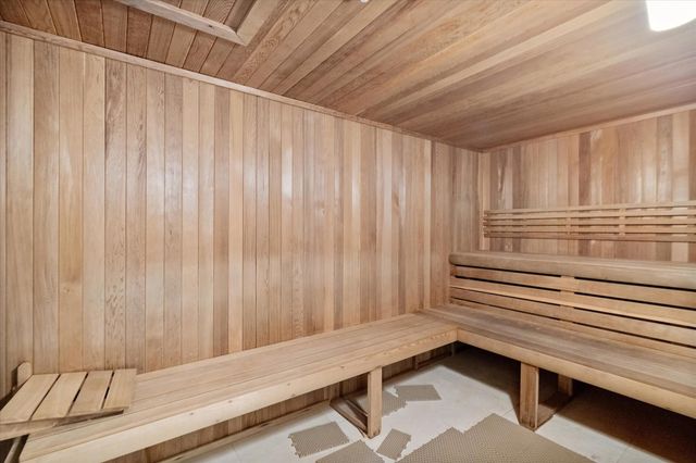 2821 N Ocean Blvd 902S, Fort Lauderdale, FL 33308