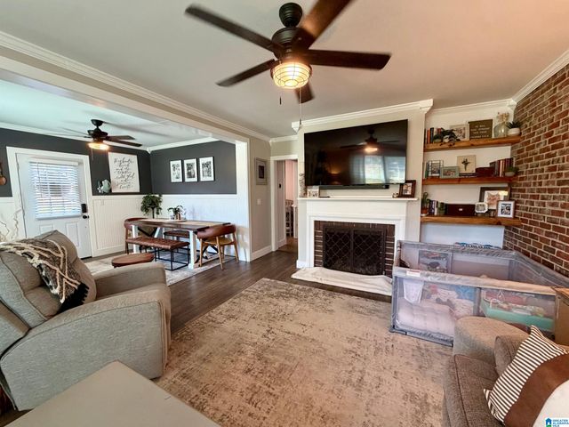 124 NORTH MALL, Trussville, AL 35173