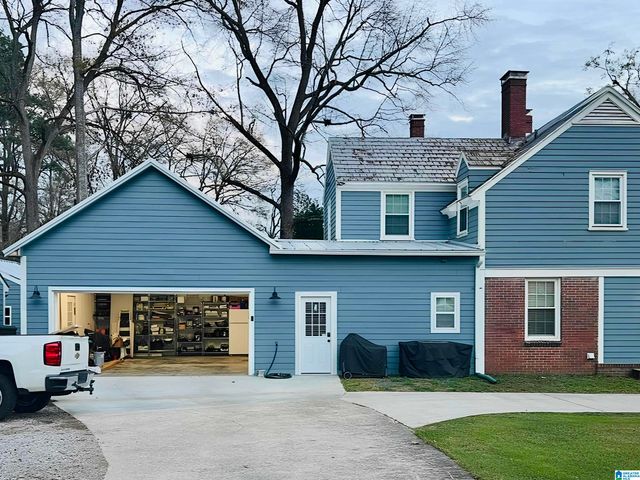 124 NORTH MALL, Trussville, AL 35173