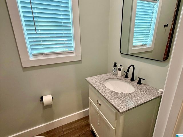 124 NORTH MALL, Trussville, AL 35173