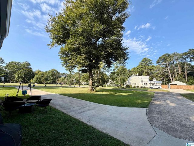 124 NORTH MALL, Trussville, AL 35173