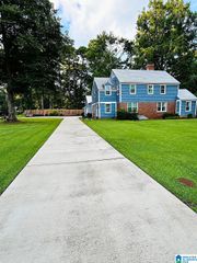 124 NORTH MALL, Trussville, AL 35173