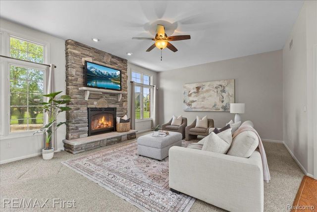 48241 Century Drive, Macomb Township, MI 48044