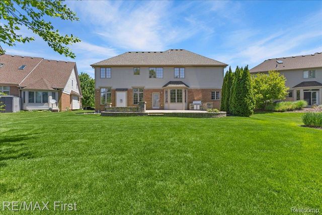 48241 Century Drive, Macomb Township, MI 48044