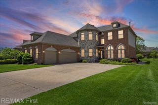 48241 Century Drive, Macomb Township, MI 48044