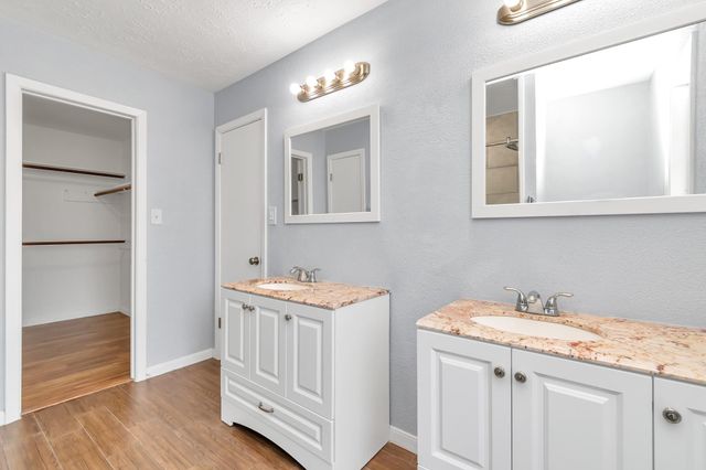 13406 Splintered Oak Drive, Houston, TX 77065