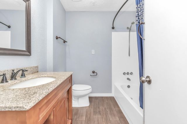 13406 Splintered Oak Drive, Houston, TX 77065