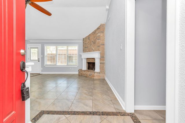 13406 Splintered Oak Drive, Houston, TX 77065