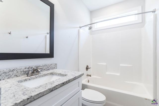 112 Kettle River Lane, Bonaire, GA 31005