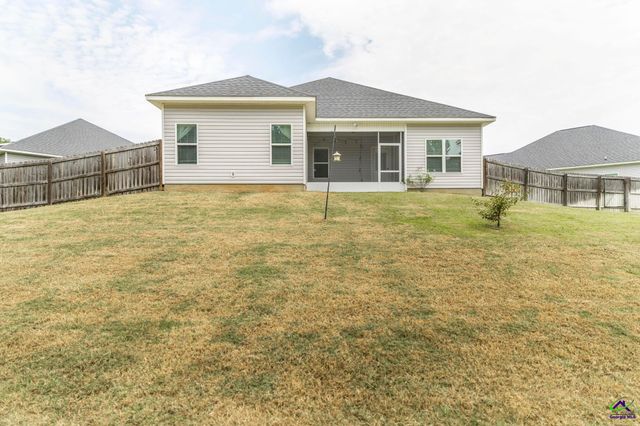 112 Kettle River Lane, Bonaire, GA 31005