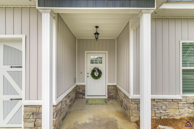 112 Kettle River Lane, Bonaire, GA 31005