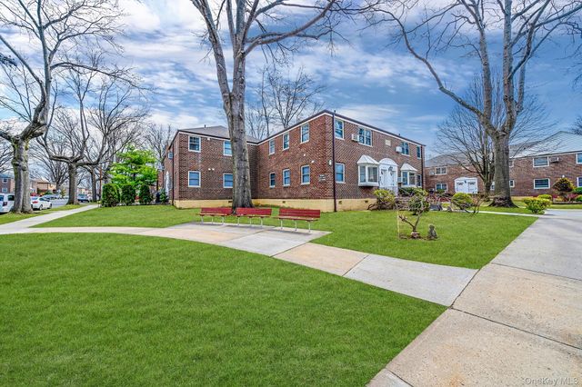 251-54 61st Avenue 1162, Little Neck, NY 11362