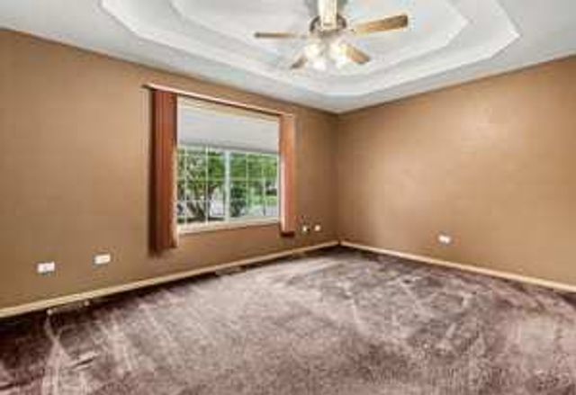6810 Hadrian Drive, Joliet, IL 60431