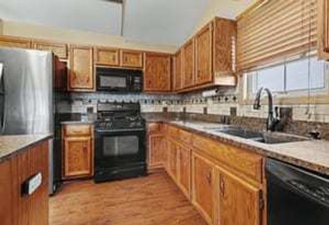 6810 Hadrian Drive, Joliet, IL 60431
