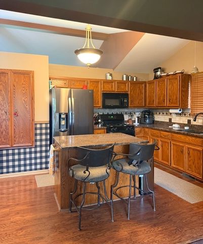 6810 Hadrian Drive, Joliet, IL 60431