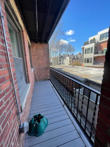 98 Longwood 5, Brookline, MA 02446