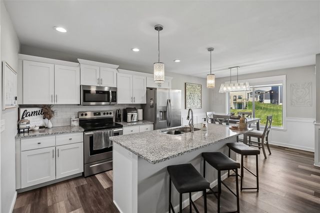 831 Heartland Court, Fairfax, IA 52228