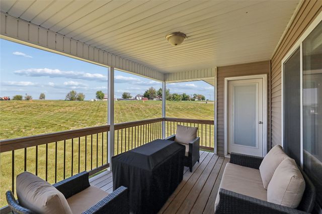 831 Heartland Court, Fairfax, IA 52228