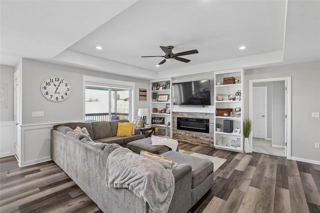 831 Heartland Court, Fairfax, IA 52228