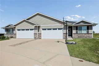 831 Heartland Court, Fairfax, IA 52228