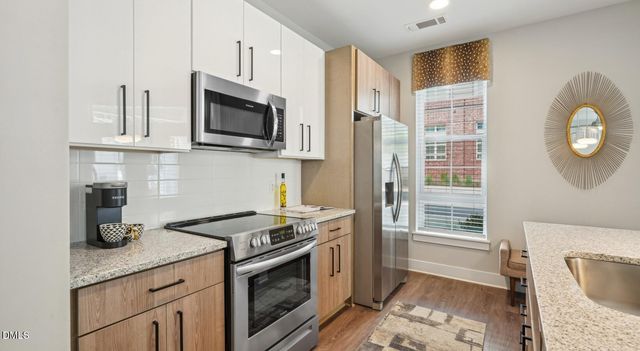 625 S Elliott Road B2l, Chapel Hill, NC 27517