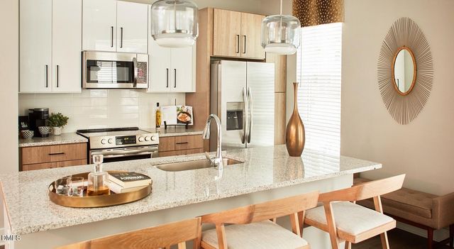 625 S Elliott Road B2l, Chapel Hill, NC 27517