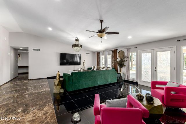 6625 W SWEETWATER Avenue, Glendale, AZ 85304