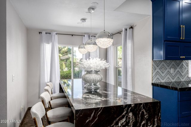 6625 W SWEETWATER Avenue, Glendale, AZ 85304