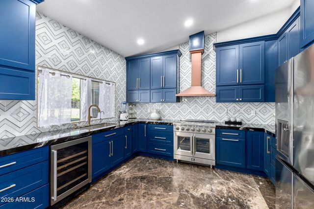 6625 W SWEETWATER Avenue, Glendale, AZ 85304