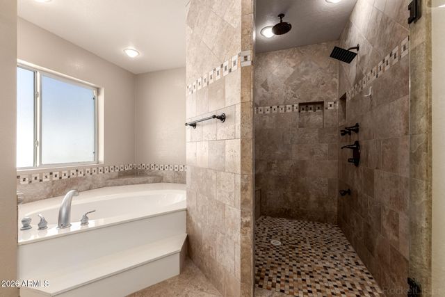 6625 W SWEETWATER Avenue, Glendale, AZ 85304