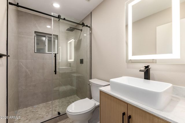 6625 W SWEETWATER Avenue, Glendale, AZ 85304