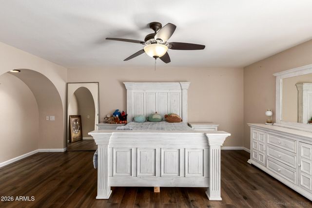 6625 W SWEETWATER Avenue, Glendale, AZ 85304