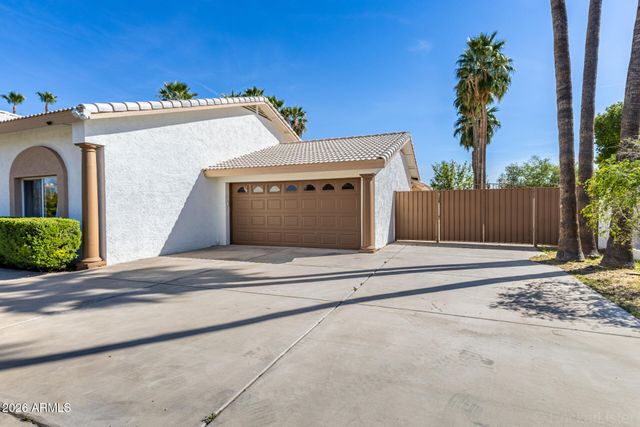 6625 W SWEETWATER Avenue, Glendale, AZ 85304
