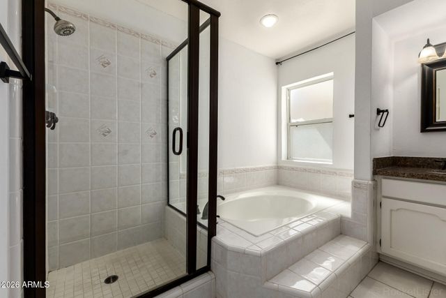 6625 W SWEETWATER Avenue, Glendale, AZ 85304