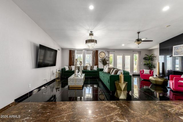 6625 W SWEETWATER Avenue, Glendale, AZ 85304