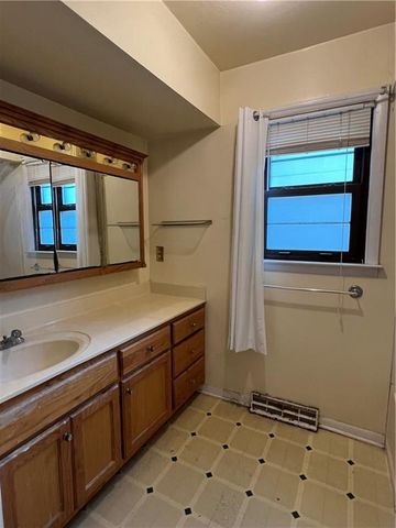 2027 N 42nd Street, Kansas City, KS 66104