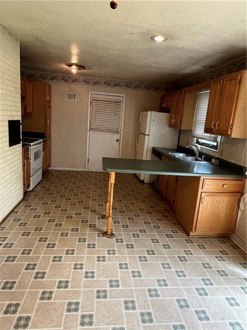 2027 N 42nd Street, Kansas City, KS 66104