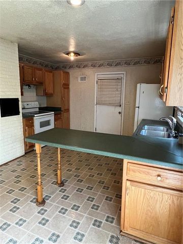 2027 N 42nd Street, Kansas City, KS 66104