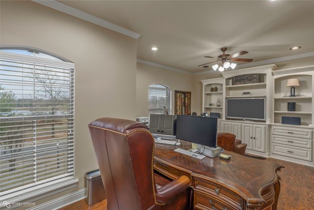 38 Golf Club Drive, Haughton, LA 71037