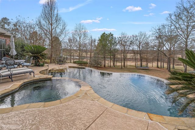 38 Golf Club Drive, Haughton, LA 71037