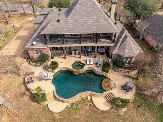 38 Golf Club Drive, Haughton, LA 71037