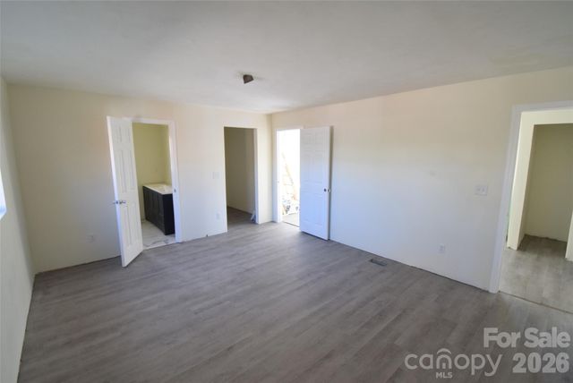 2546 Amber Crest Drive, Gastonia, NC 28052