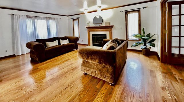 4480 W Terry AVENUE, Brown Deer, WI 53223