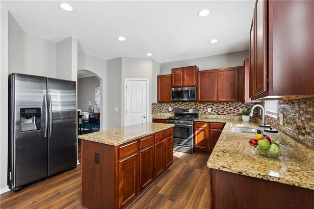 78 Valley Brook Court, Dallas, GA 30132