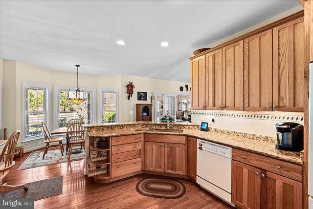 8032 MEADOWLAND DR, Locust Grove, VA 22508