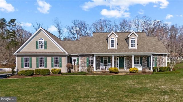 8032 MEADOWLAND DR, Locust Grove, VA 22508