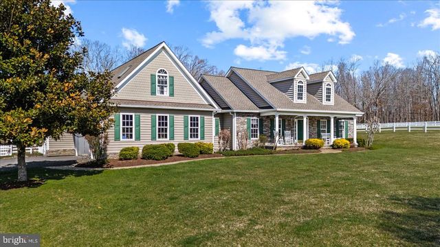 8032 MEADOWLAND DR, Locust Grove, VA 22508